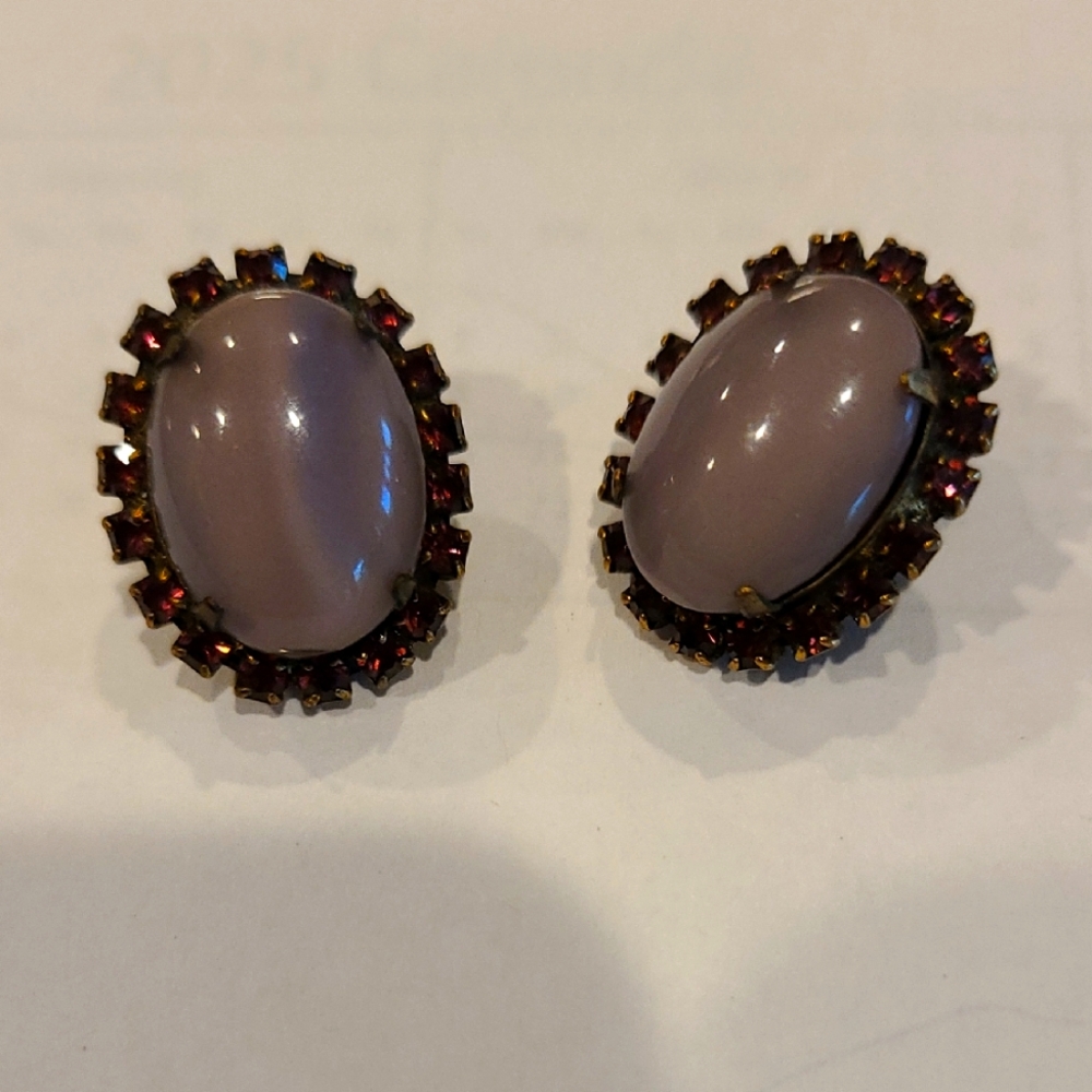 Vintage Alice Caviness Signed Purple Clip On Earrings